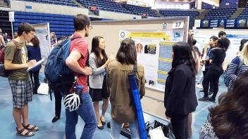 Elisabeth and Lili presented a poster on associations between parent-child interactions and psychophysiology at the UC Davis Undergraduate Research Conference.